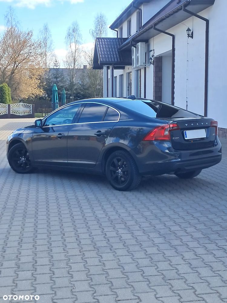 Volvo S60 D3 Summum - 19