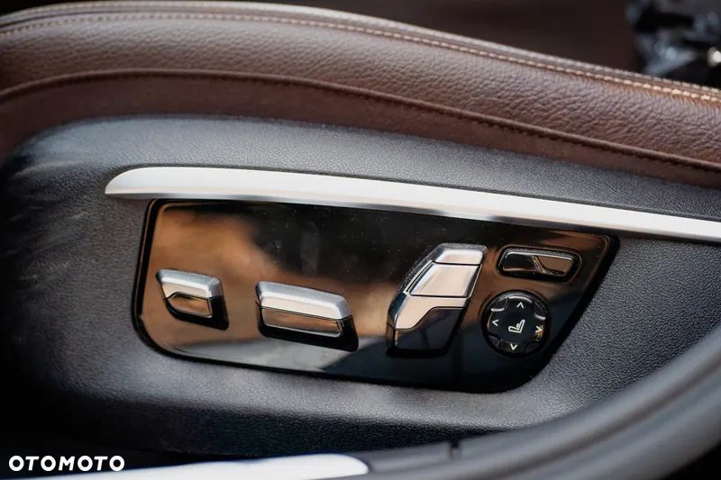 BMW Seria 7 740d xDrive - 19