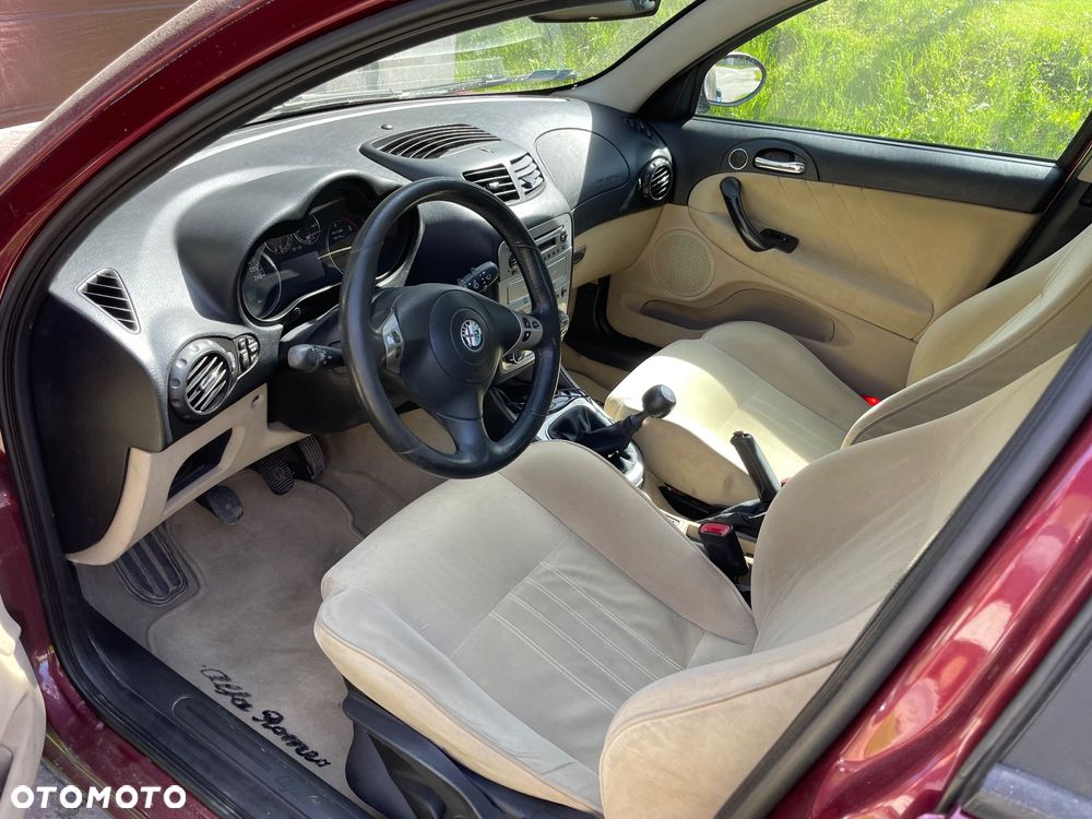 Alfa Romeo 147 1.9 JTD 16V Progress - 11