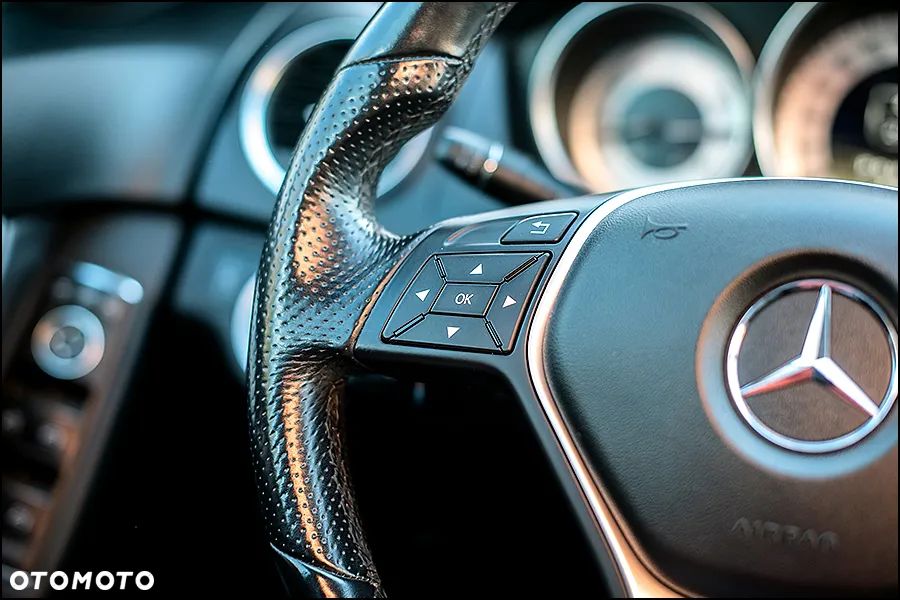 Mercedes-Benz Klasa C - 19