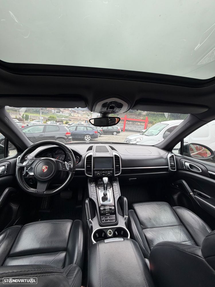 Porsche Cayenne Platinum Edition - 6
