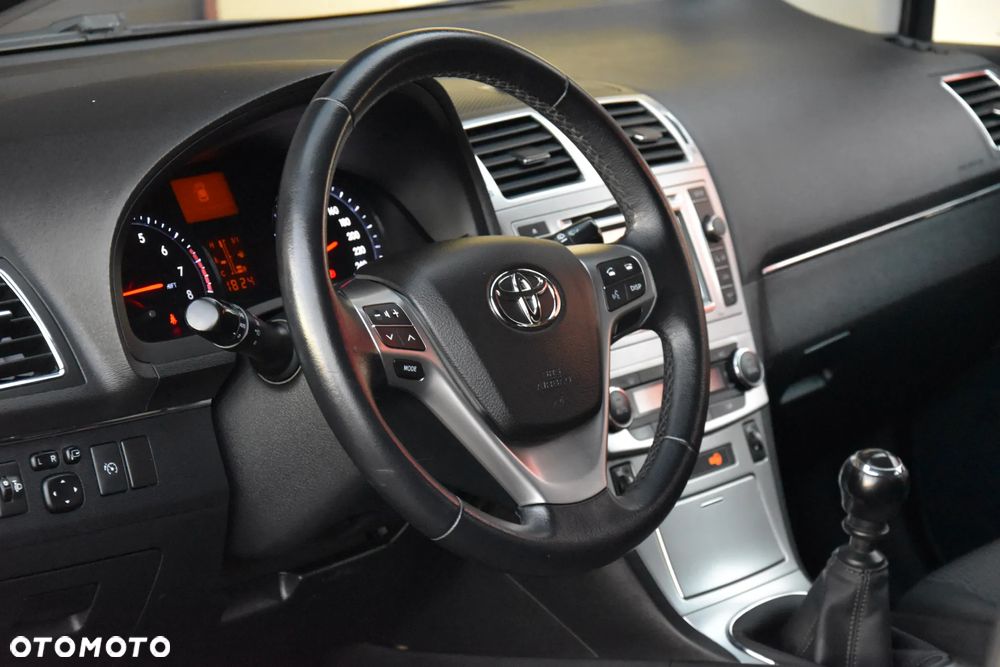 Toyota Avensis 1.8 Edition - 24