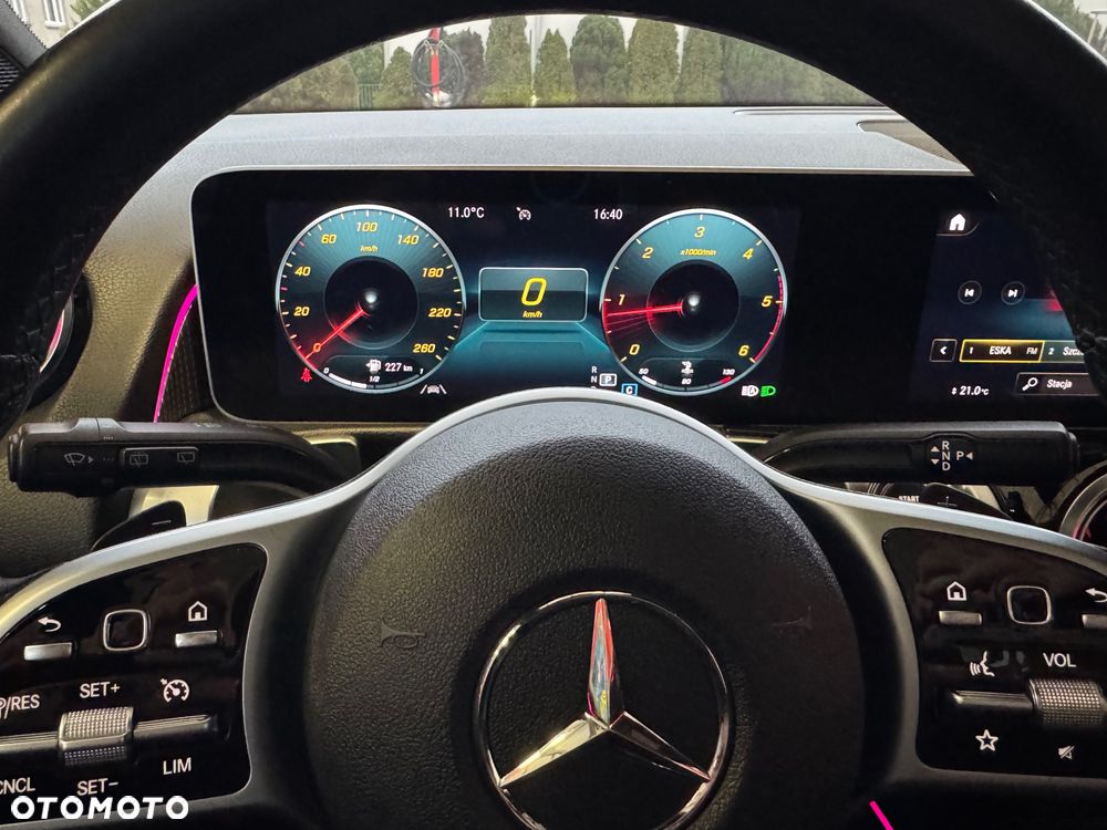 Mercedes-Benz GLB 200 d 8G-DCT Progressive Advanced - 36