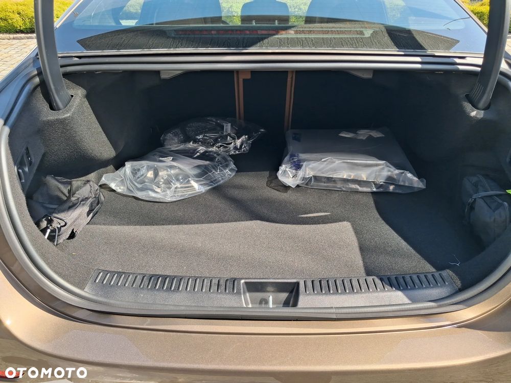 Mercedes-Benz Klasa E 300 de PHEV 4-Matic Avantgarde 9G-Tronic - 14