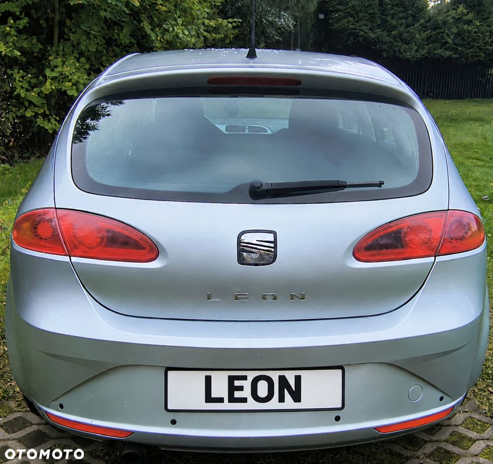 Seat Leon 2008 photo 2