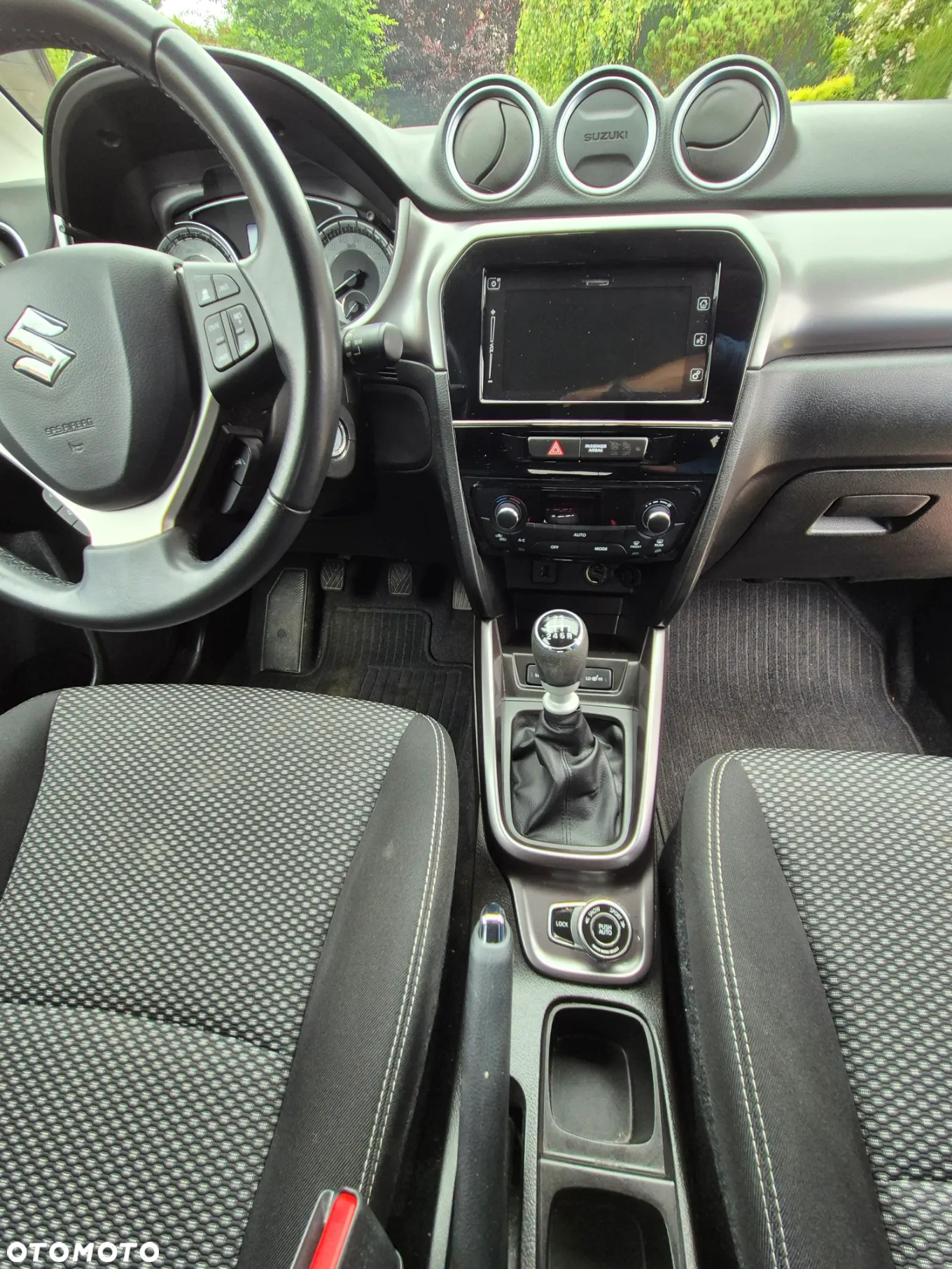 Suzuki Vitara 1.4 Boosterjet Premium 4WD - 27