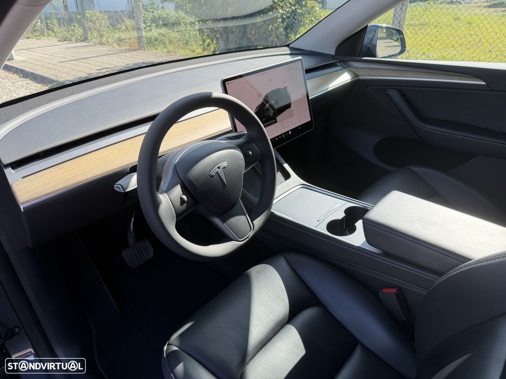 Tesla Model Y Tração Traseira - 19