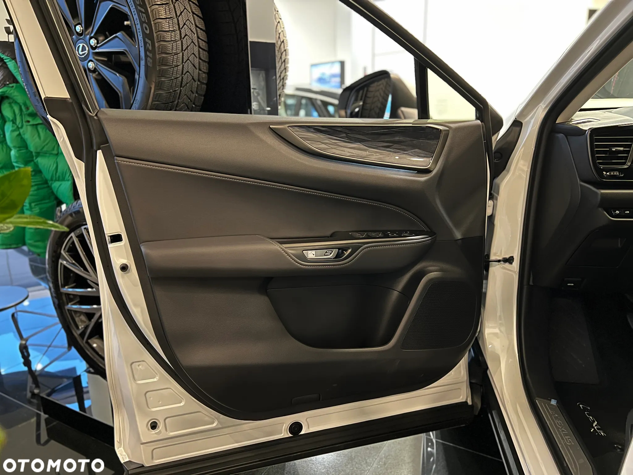 Lexus NX 350h Prestige 2WD - 15