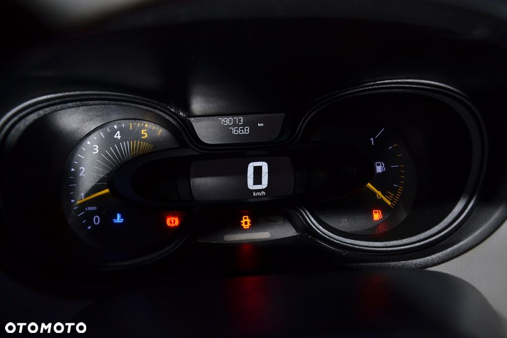 Renault Trafic - 17