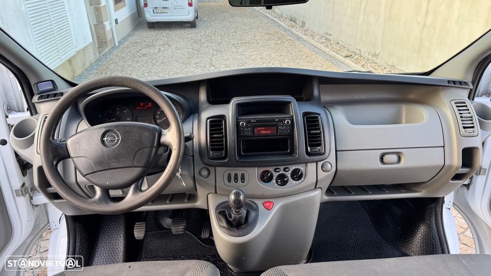 Opel VIVARO - 12