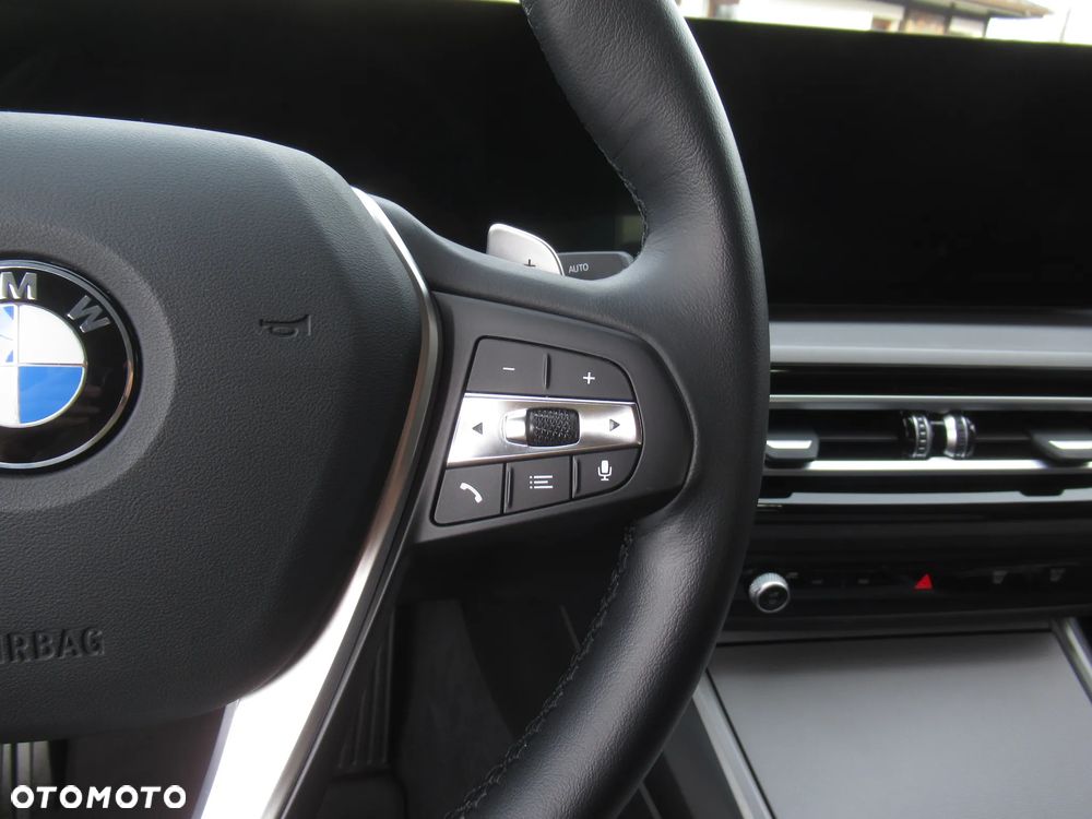 BMW Seria 3 318i - 13