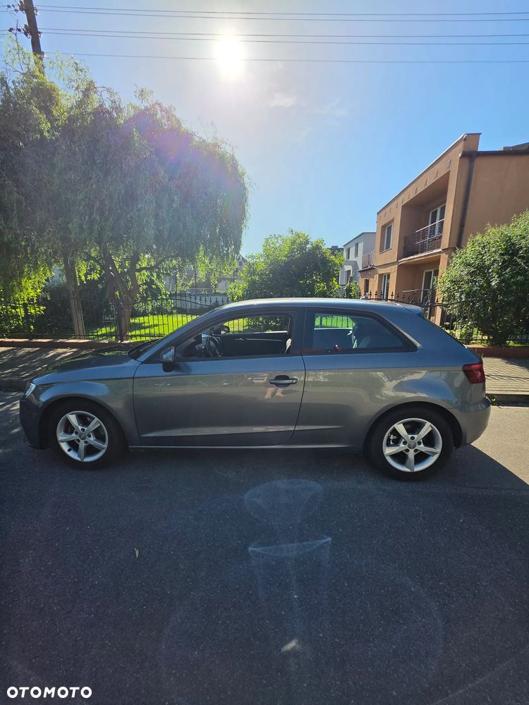 Audi A3 3-drzwiowe 2.0 TDI Ambition S tronic - 4