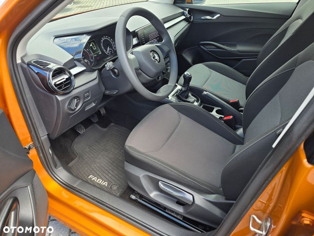 Skoda Fabia 1.0 Ambition - 11