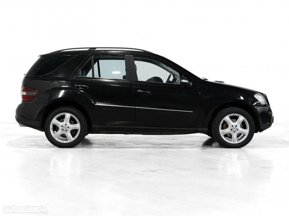 Mercedes-Benz ML 320 - 2