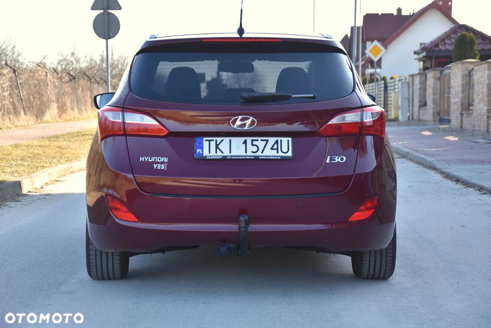 Hyundai i30 blue 1.6 GDI YES Gold - 9