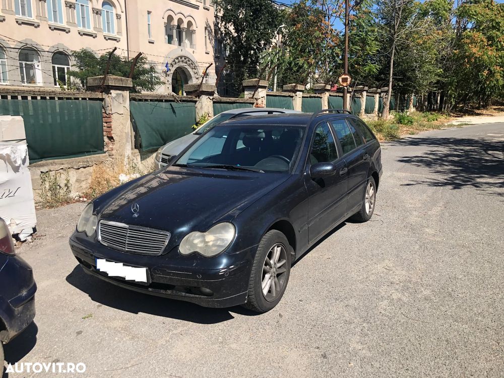 Dezmembrez Mercedes Benz C class W203 break 2003 CDI carlig tractare - 8