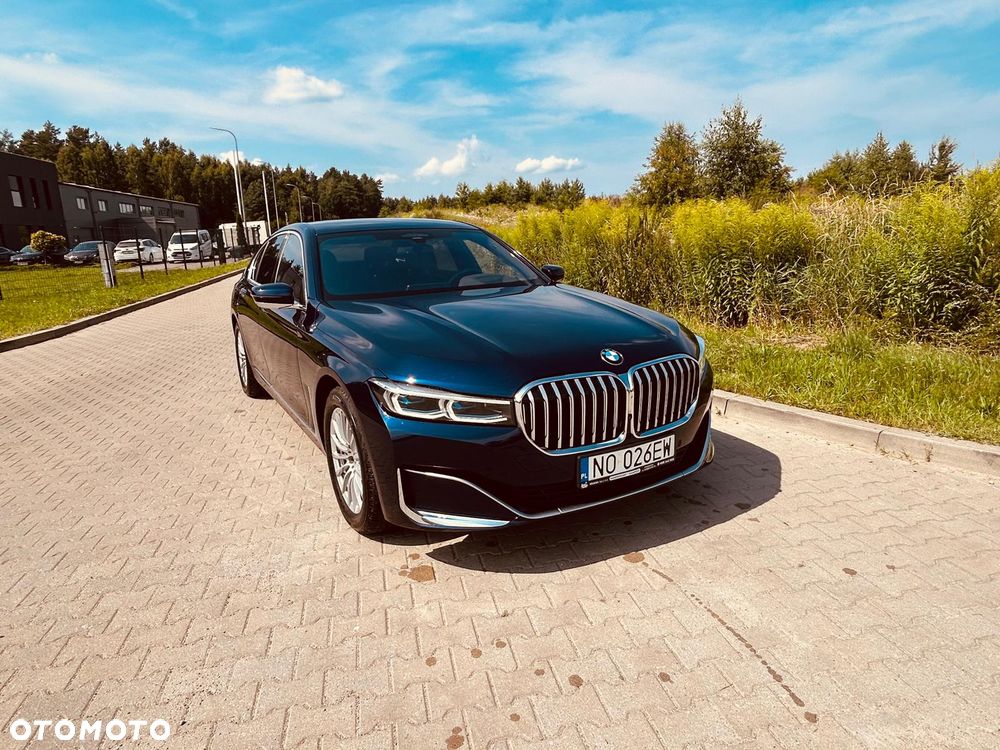 BMW Seria 7 730d xDrive mHEV - 5
