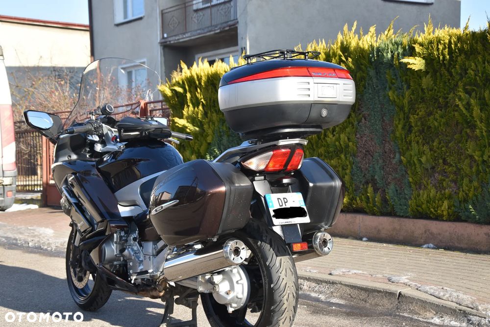 Yamaha FJR - 4