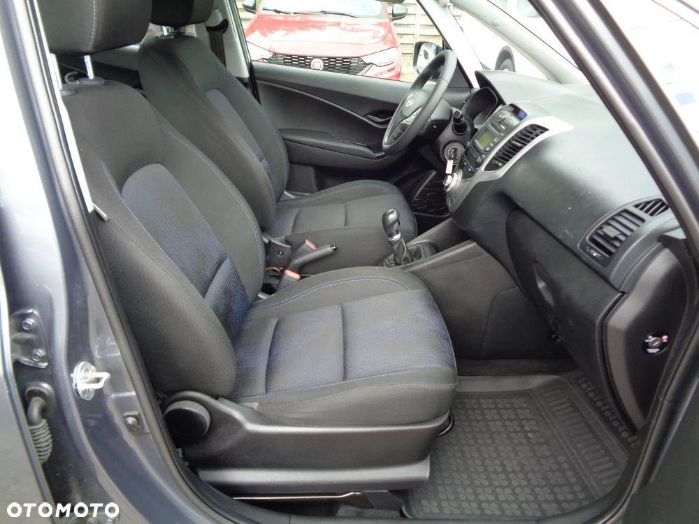 Hyundai ix20 1.4 Comfort - 19