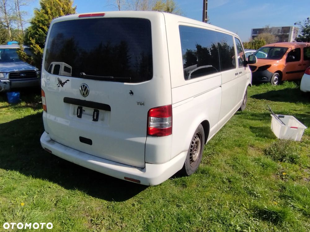 Volkswagen Transporter - 11