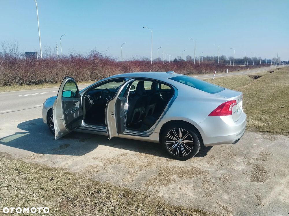 Volvo S60 - 11