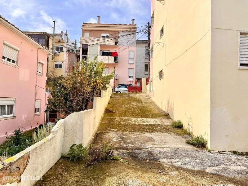 Conjunto de Apartamento e dois Armazens - Grande imagem: 3/8