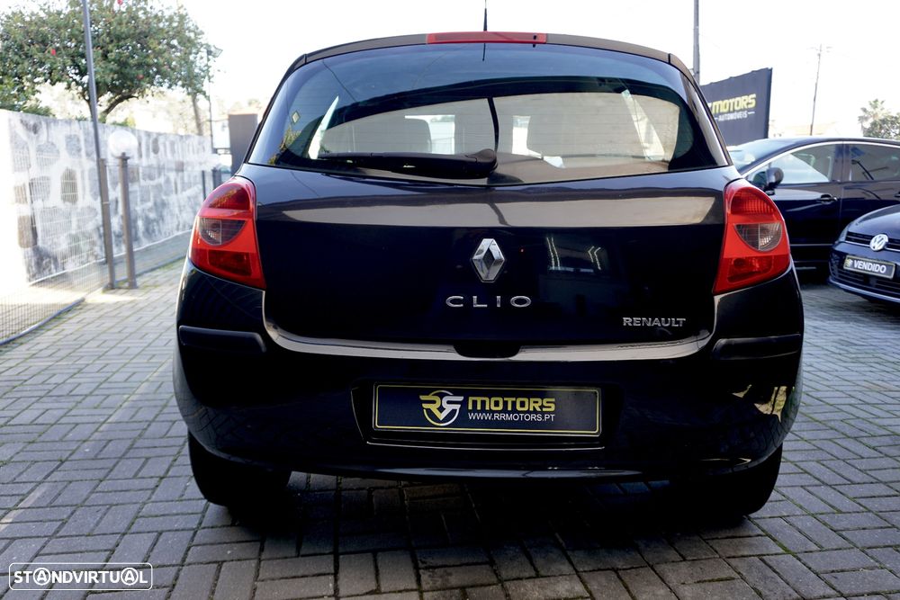 Renault Clio 1.2 16V Confort - 5