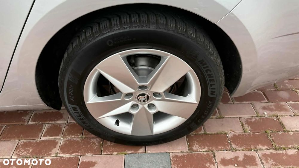 Skoda Octavia 1.5 TSI ACT Ambition - 9