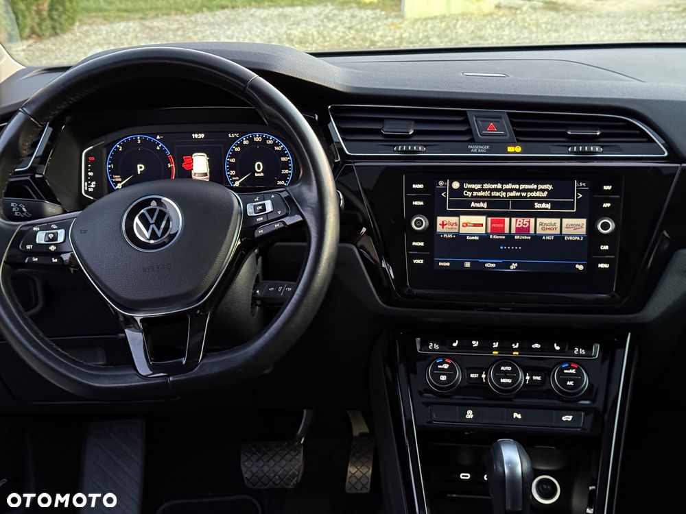 Volkswagen Touran 2.0 TDI SCR DSG Highline - 29