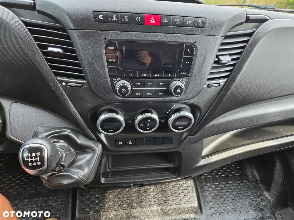 Iveco Daily - 18