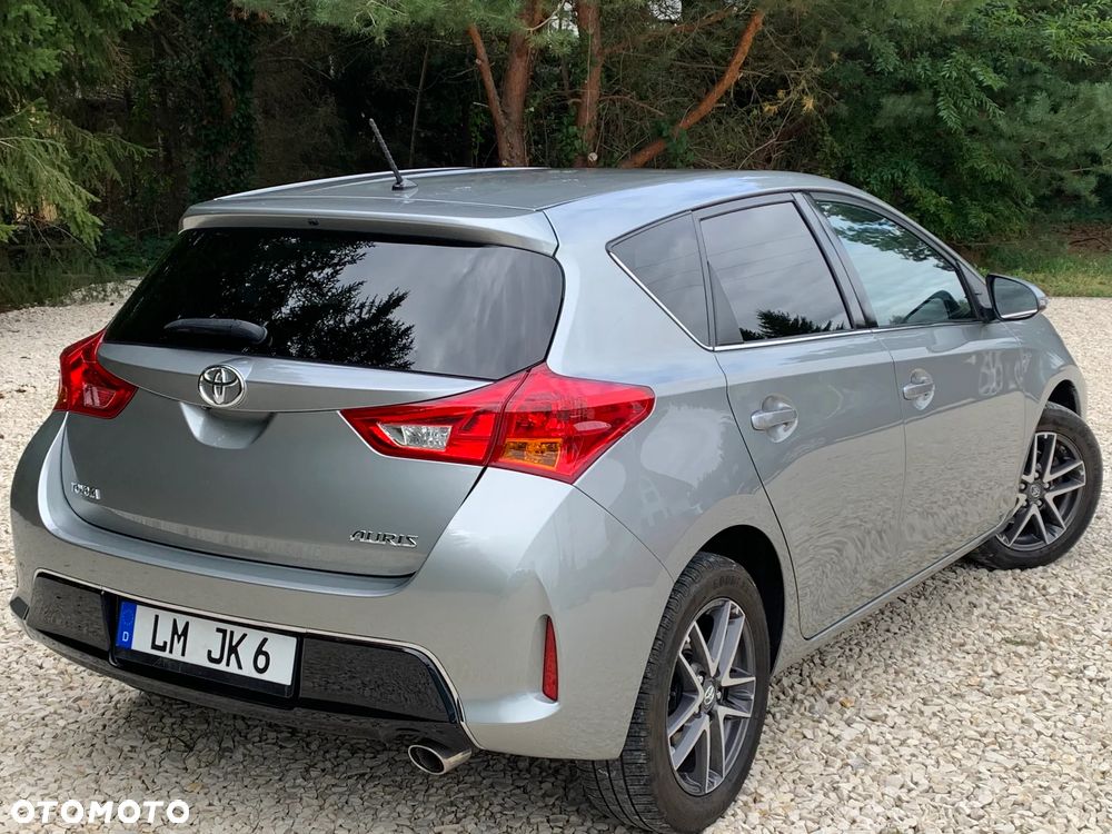 Toyota Auris 1.6 Prestige - 13