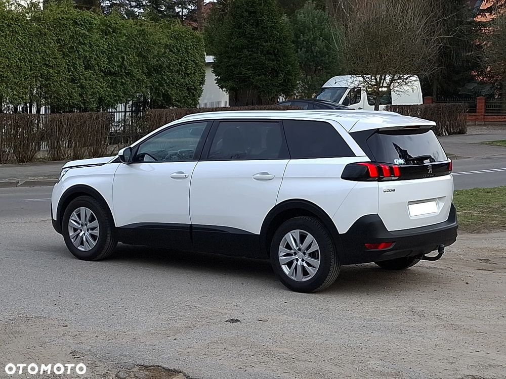 Peugeot 5008 2018 photo 2