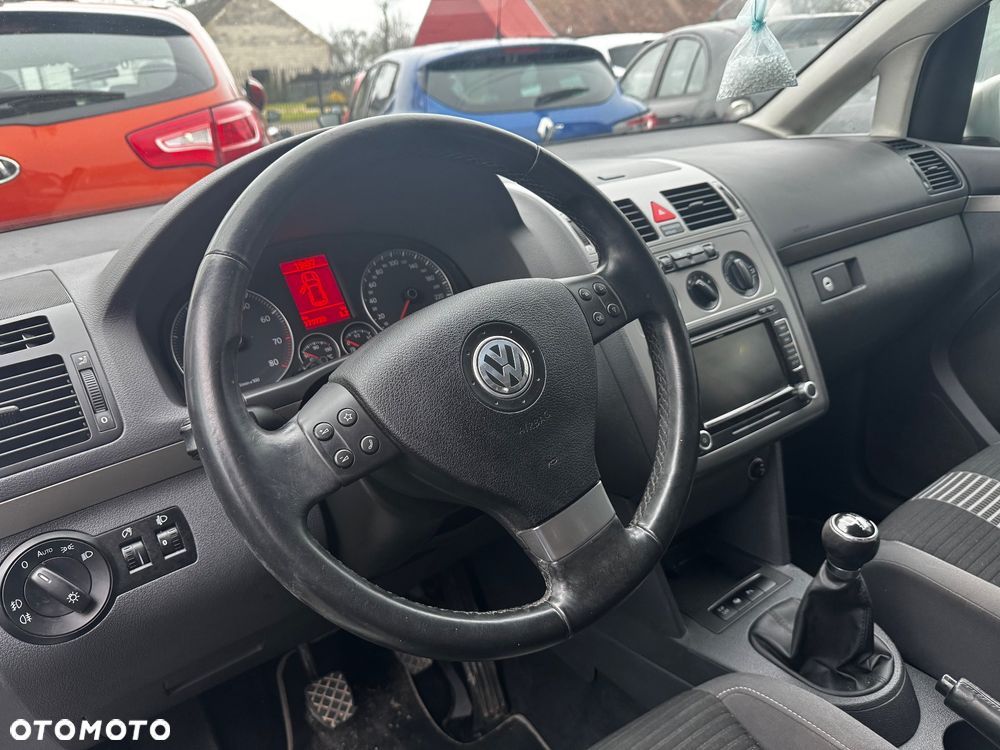 Volkswagen Touran 1.4 TSI United - 27