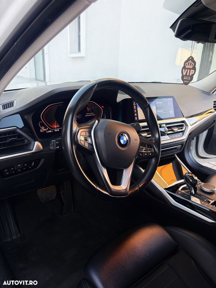 BMW Seria 3 320d xDrive Aut. - 5