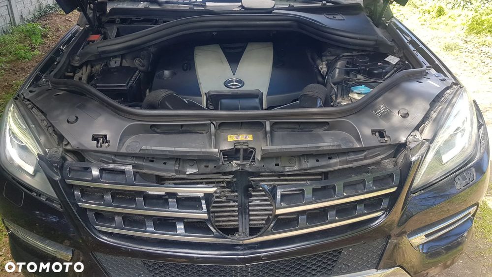 Mercedes-Benz ML 350 BlueTEC 4MATIC 7G-TRONIC - 36