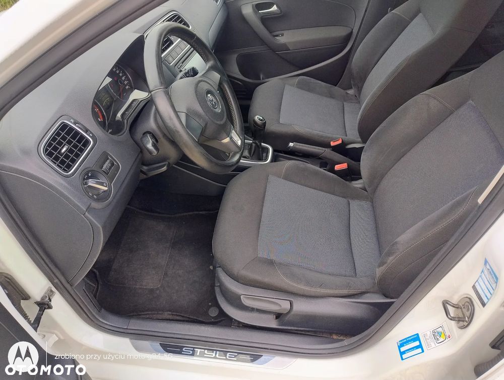 Volkswagen Polo - 15