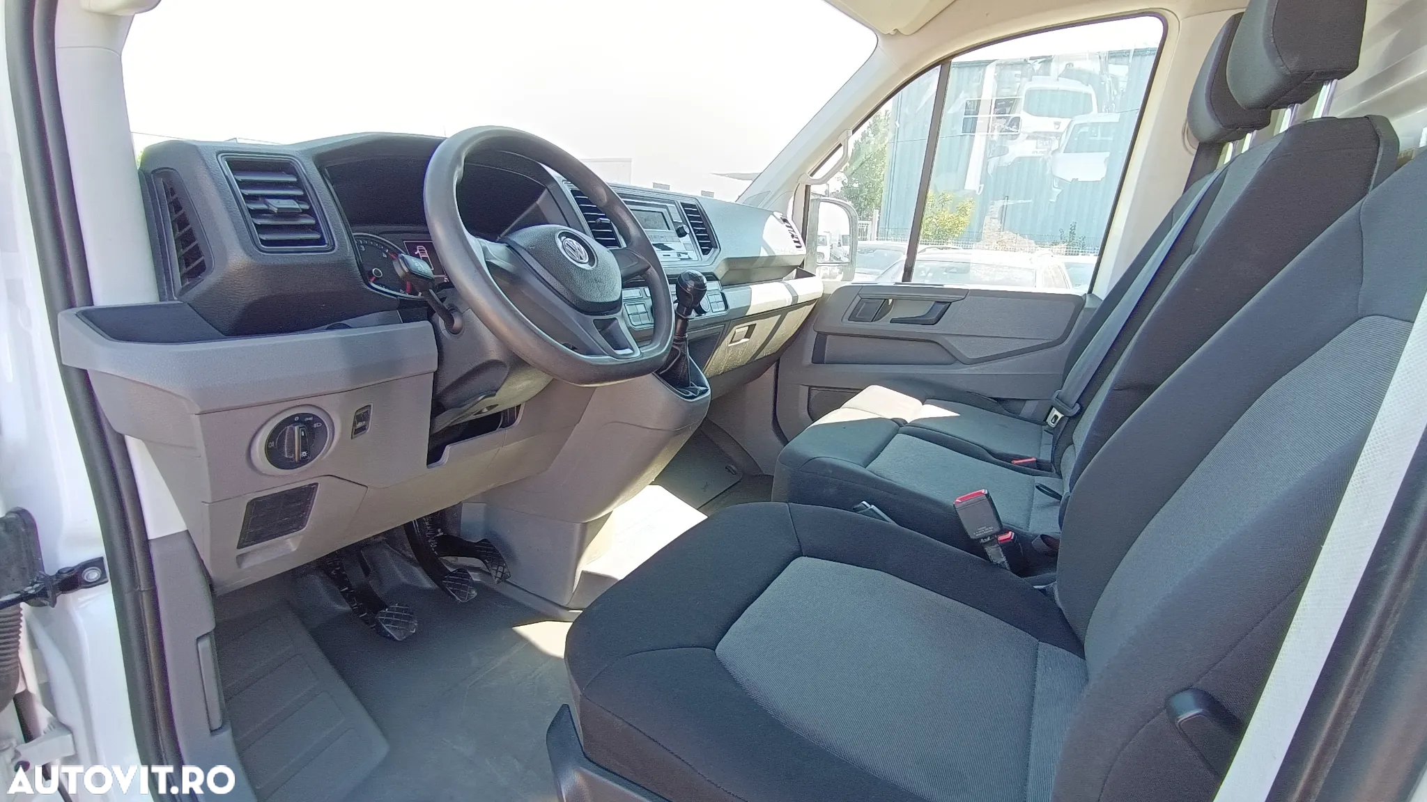 Volkswagen Crafter - 12