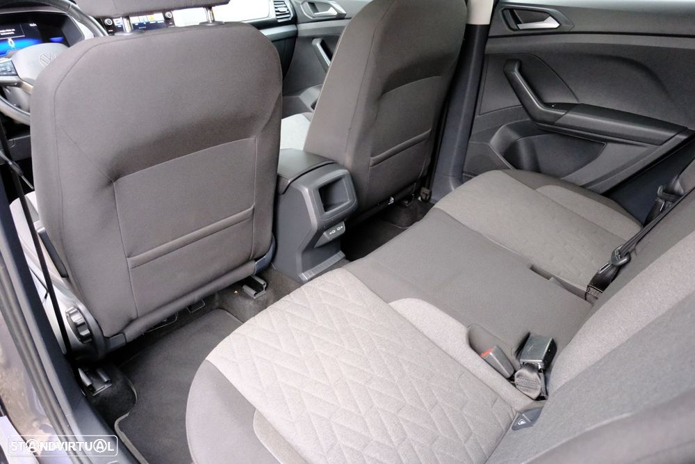 VW T-Cross 1.0 TSI Urban DSG - 9