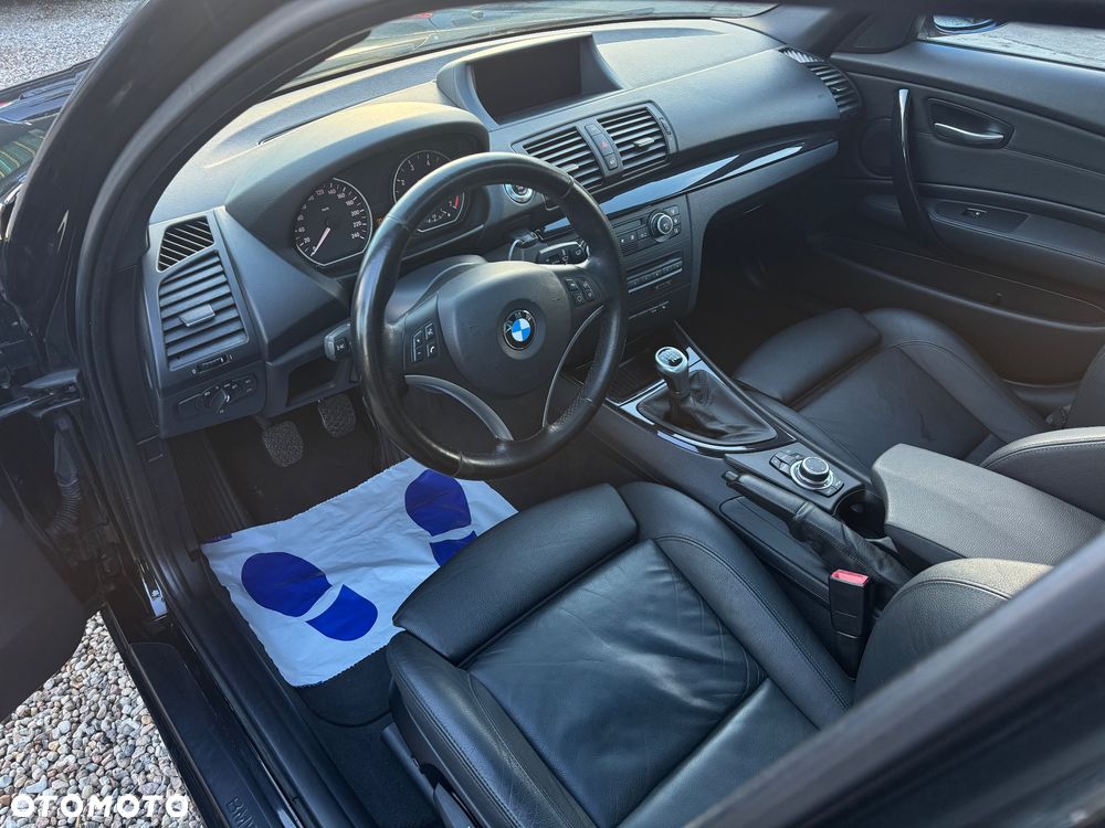 BMW Seria 1 118i Edition Sport - 10