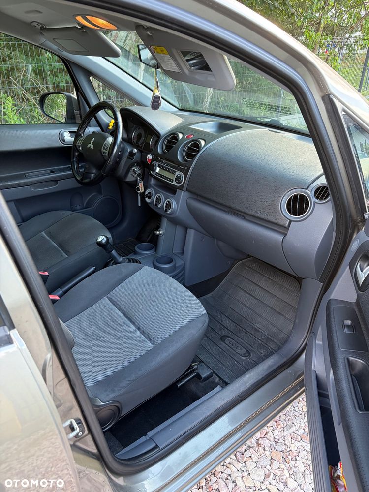 Mitsubishi Colt 1.3 Intense - 9