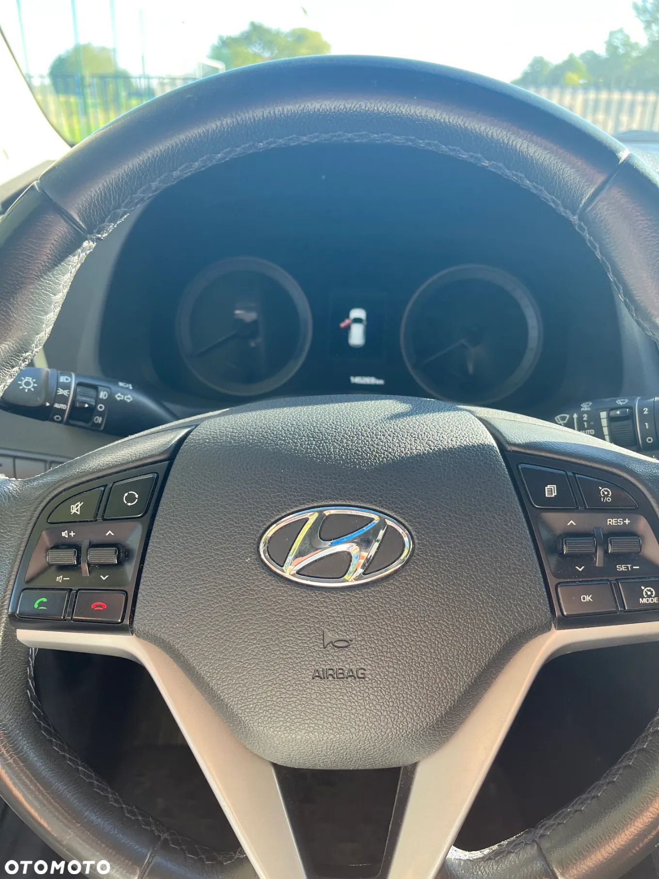 Hyundai Tucson ver-1-7-crdi-bluedrive-comfort-2wd - 9