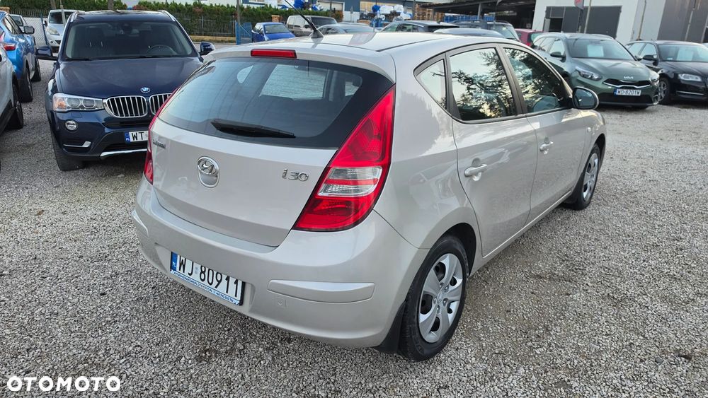 Hyundai i30 1.4 Comfort EU5 - 3