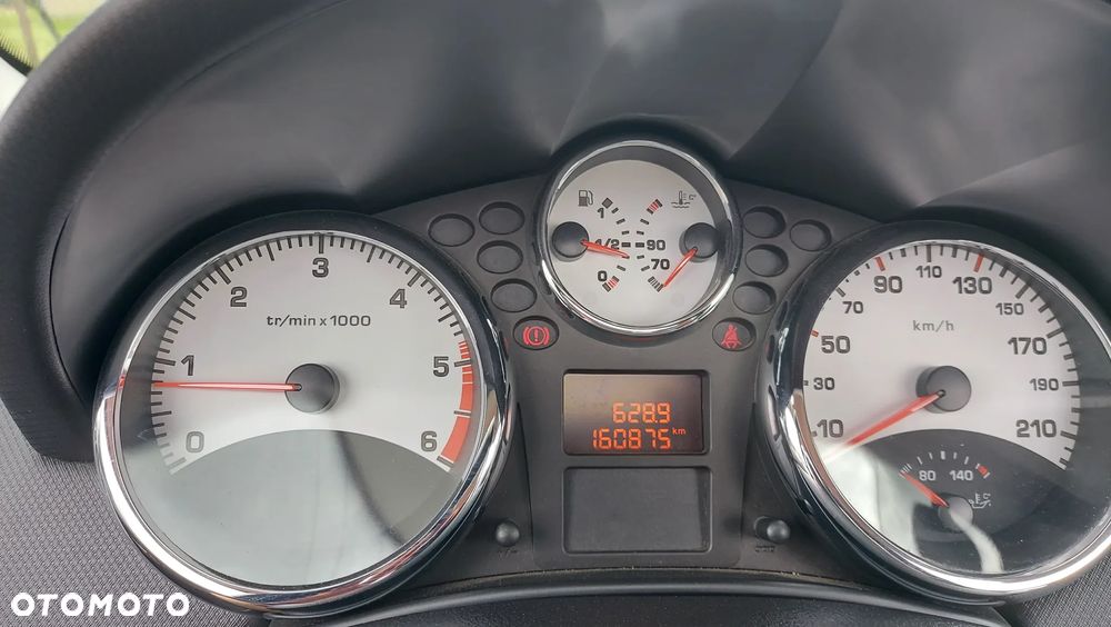Peugeot 207 CC 1.6 HDi Premium - 11