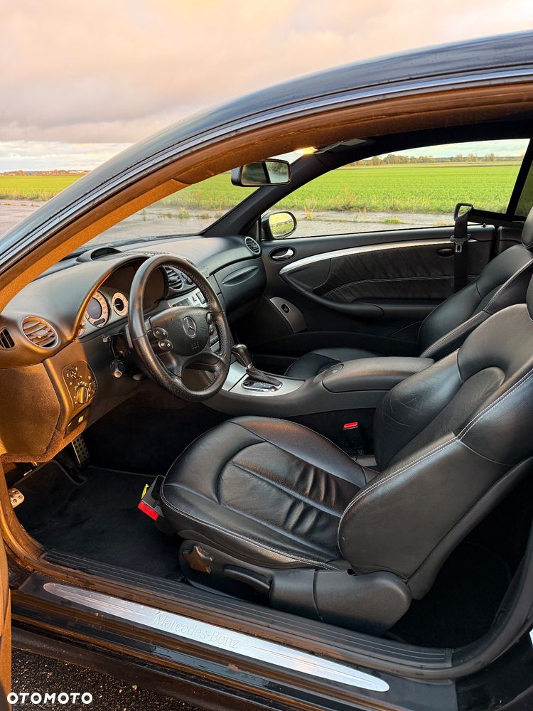 Mercedes-Benz CLK - 15