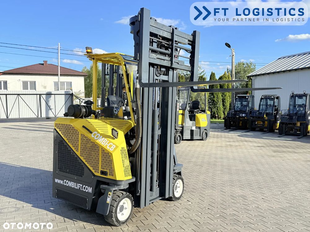 Combilift WÓZEK CZTEROKIERUNKOWY - WIELOKIERUNKOWY | COMBILIFT CB2500 | GAS | TRIPLEX 6000MM | POZYCJONER WIDEŁ | WOLNY SKOK | PRZESUW WIDEŁ | STAN IDEALNY | Szeroka oferta wózków czterokierunkowych i bocznych, dopasowanych do różnorodnych potrzeb i zastosowań - 21