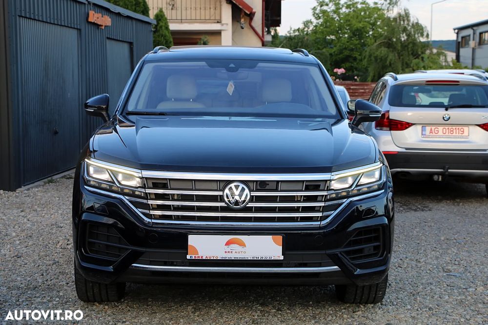 Volkswagen Touareg - 2