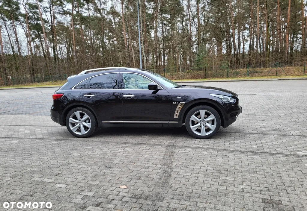 Infiniti QX70 3.0d S Premium - 11