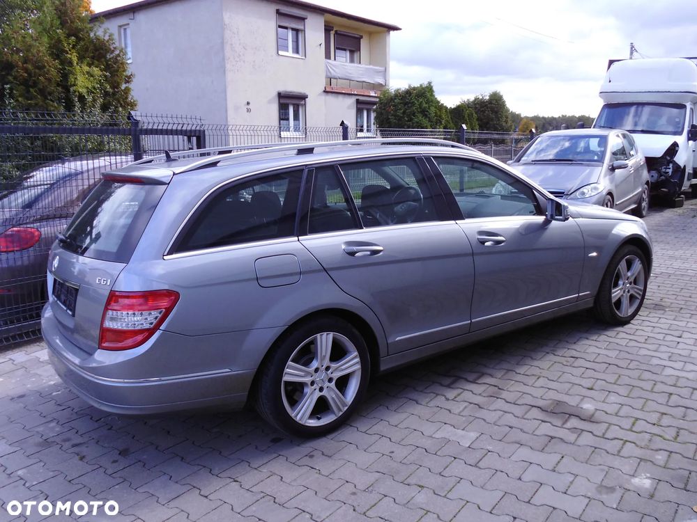 Mercedes-Benz Klasa C 200 T (BlueEFFICIENCY) 7G-TRONIC Avantgarde - 5