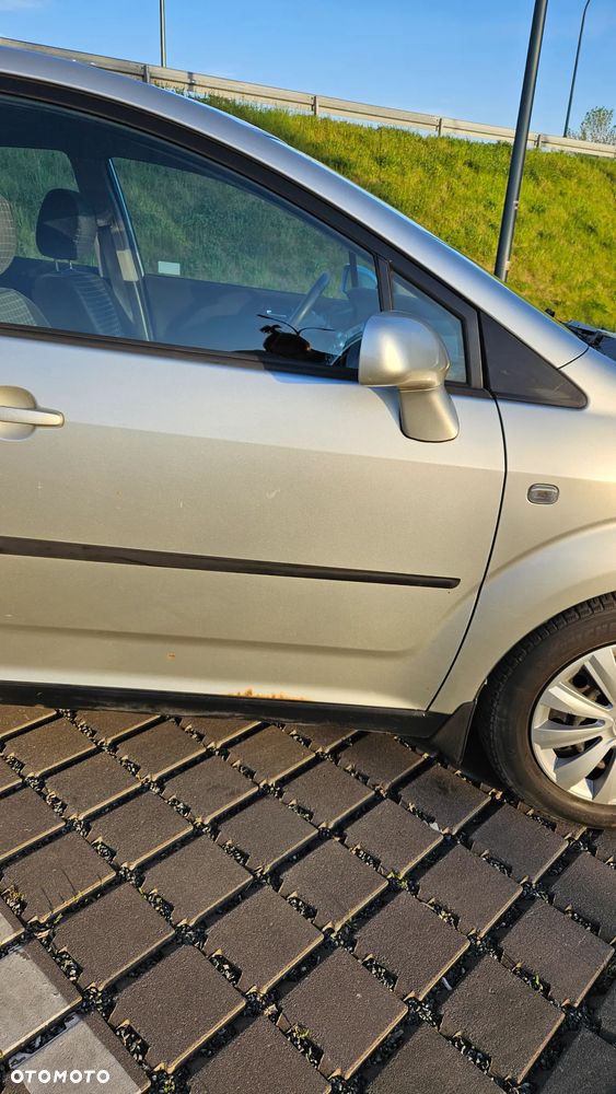 Toyota Corolla Verso - 11