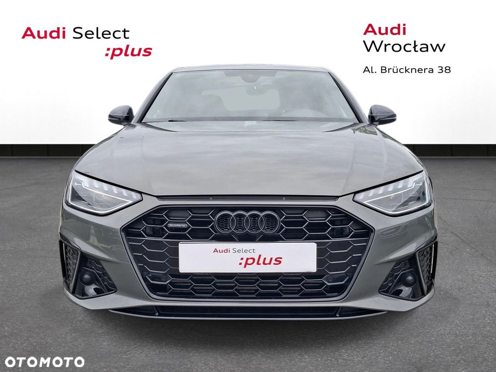 Audi A4 Limousine - 10